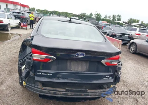2019 Ford Fusion Hybrid Se from USA, damaged, VIN 3FA6P0LU0KR241912